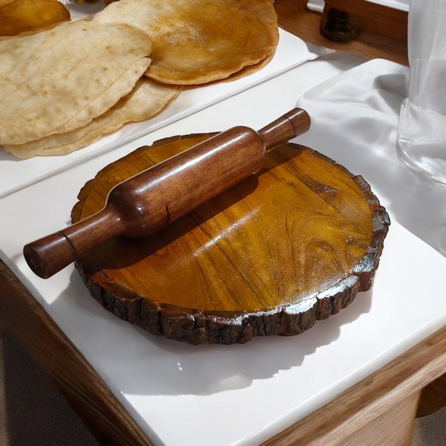 Udaipur Handicrafts Sheesham Wood Chakla Belan Set | Rustic Roti Rolling Board with Natural Bark Edge & Solid Rolling Pin | Made in India | No Chemical Polish 10.5 Inch (Brown)