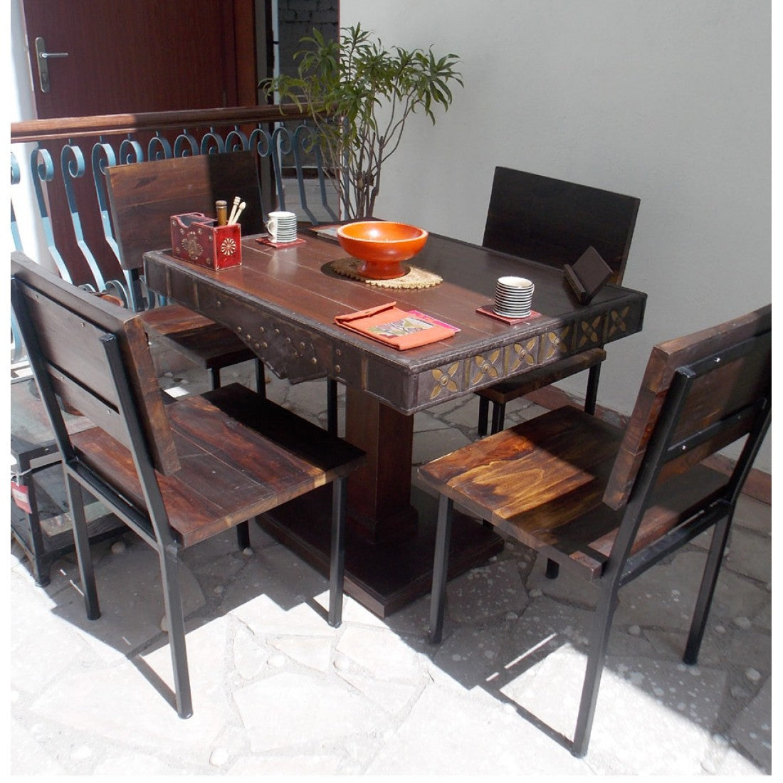 Cart Inspired Dining Set For 4