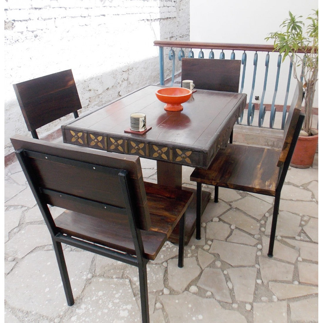 Cart Inspired Dining Set For 4