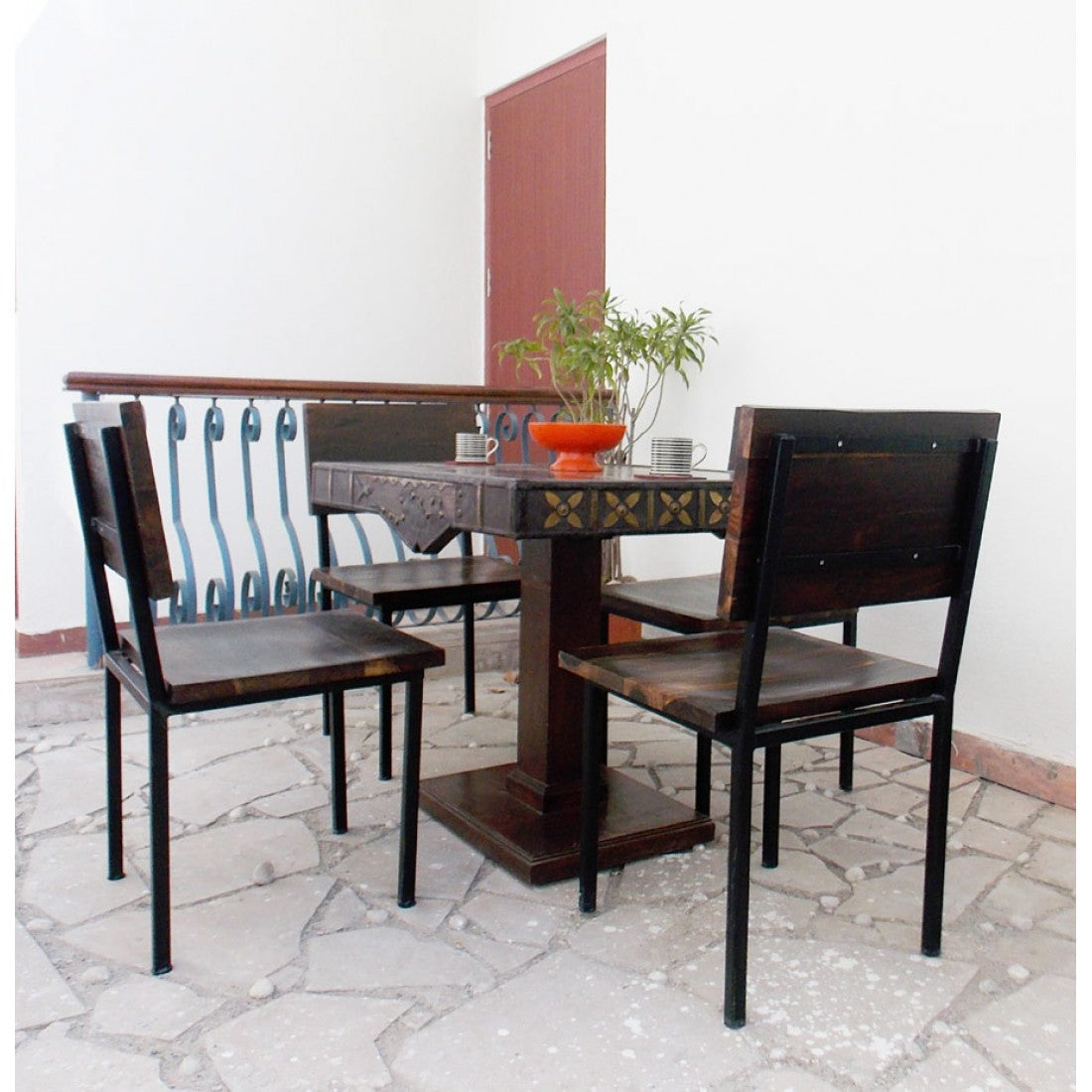 Cart Inspired Dining Set For 4