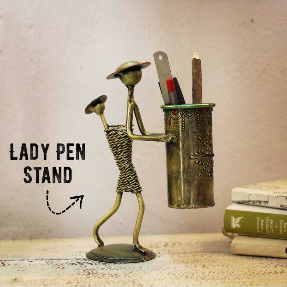 Lady Pen Stand
