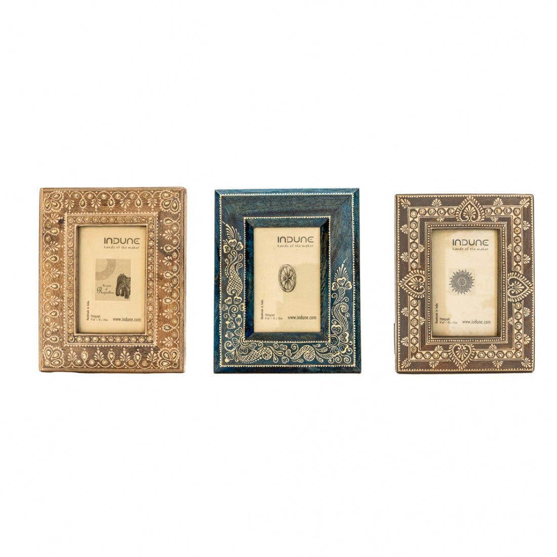 Distressed Grey Wood Photo Frame With Embossed White Coneart And Beads