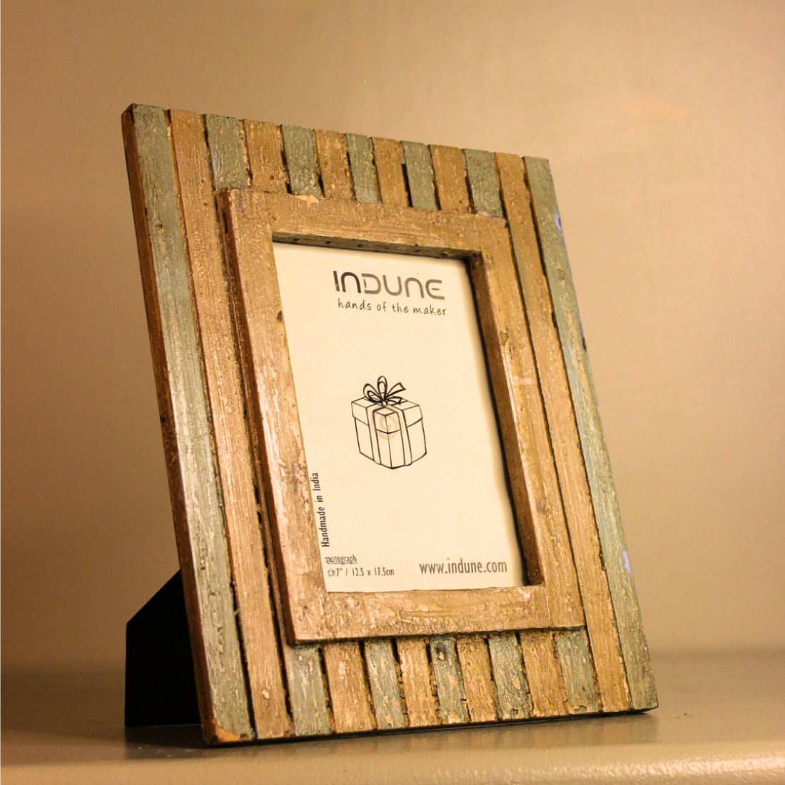White - Light Green Photo Frame