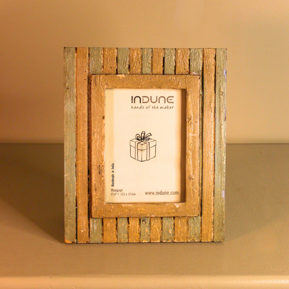 White - Light Green Photo Frame