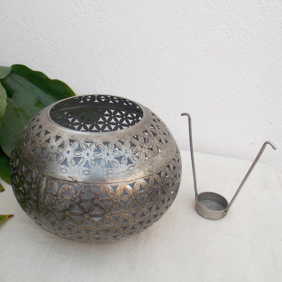 Handi Tea Light Antique Silver (Large)