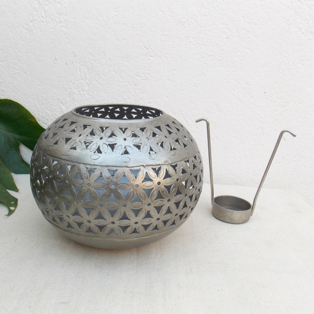 Handi Tea Light Antique Silver (Small)