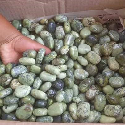 River Stone Pebbles ( Green Mix )