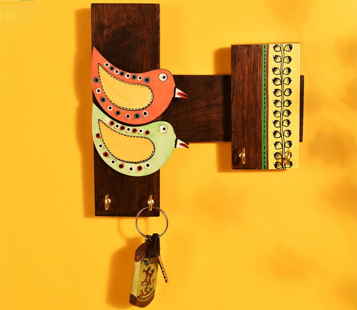 Udaipur Handicrafts Wood  Multicolor Handcrafted Tribal Art Bird Theme Key Holder