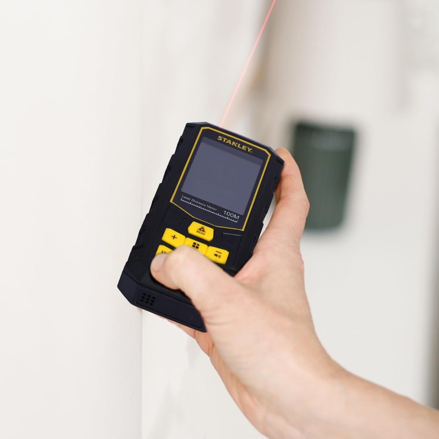 STANLEY STHT77803-A Professional Black Laser Distance Meter - 100 M, ±2.0mm Accuracy, Comes with 3 * 1.5V AAA Batteries, IP40 Dust & Water-Splash Rating, Ideal for Area & Volume Measurement