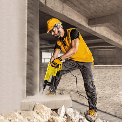 STANLEY STHM10K Demolition Hammer with Kitbox 7 Chisel Designed For Total Demolition 1600W 10Kg SDS-Max