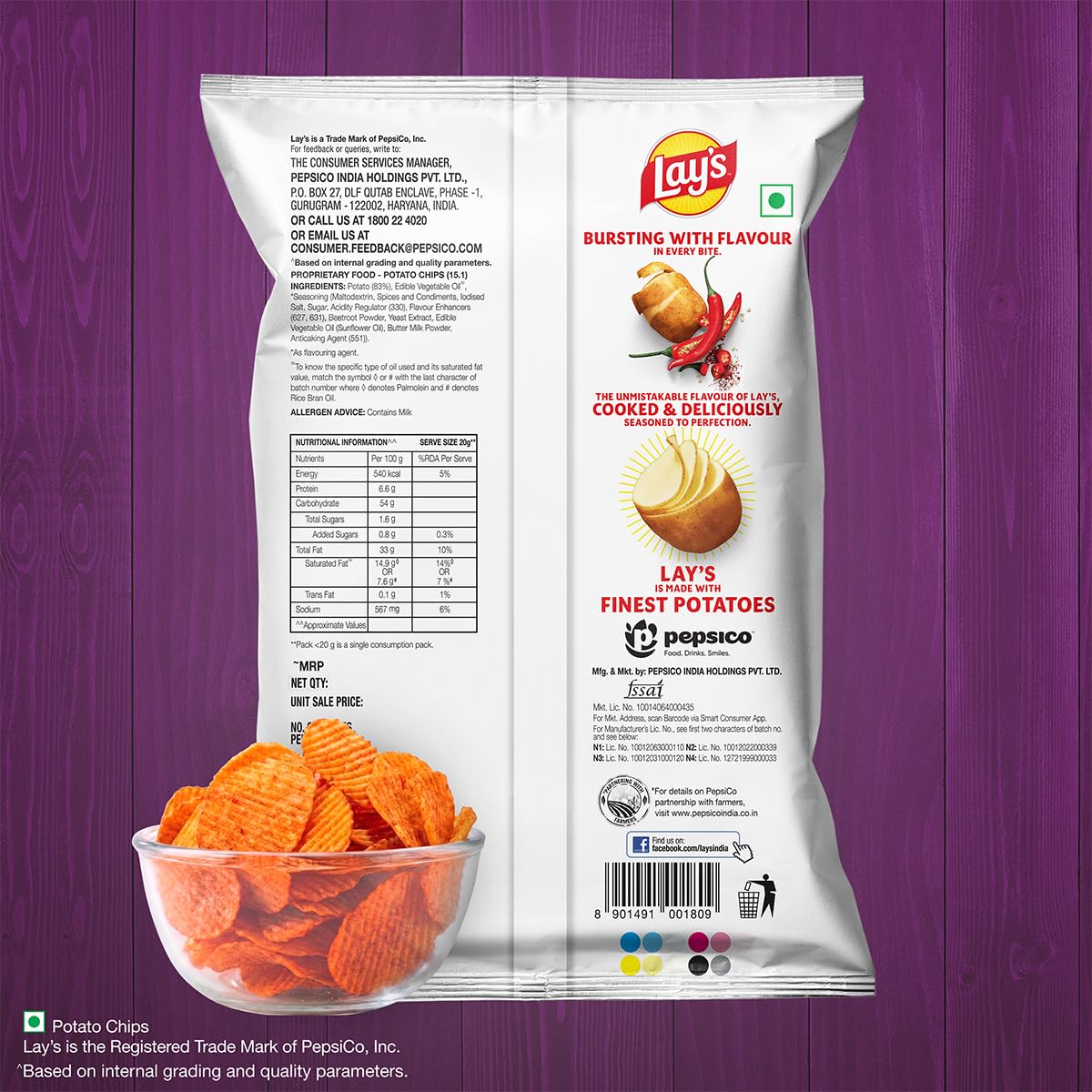 Lay's Sizzlin’ Hot Potato Chips 48g/52.9g, Crispy Wavy Chips and Snacks
