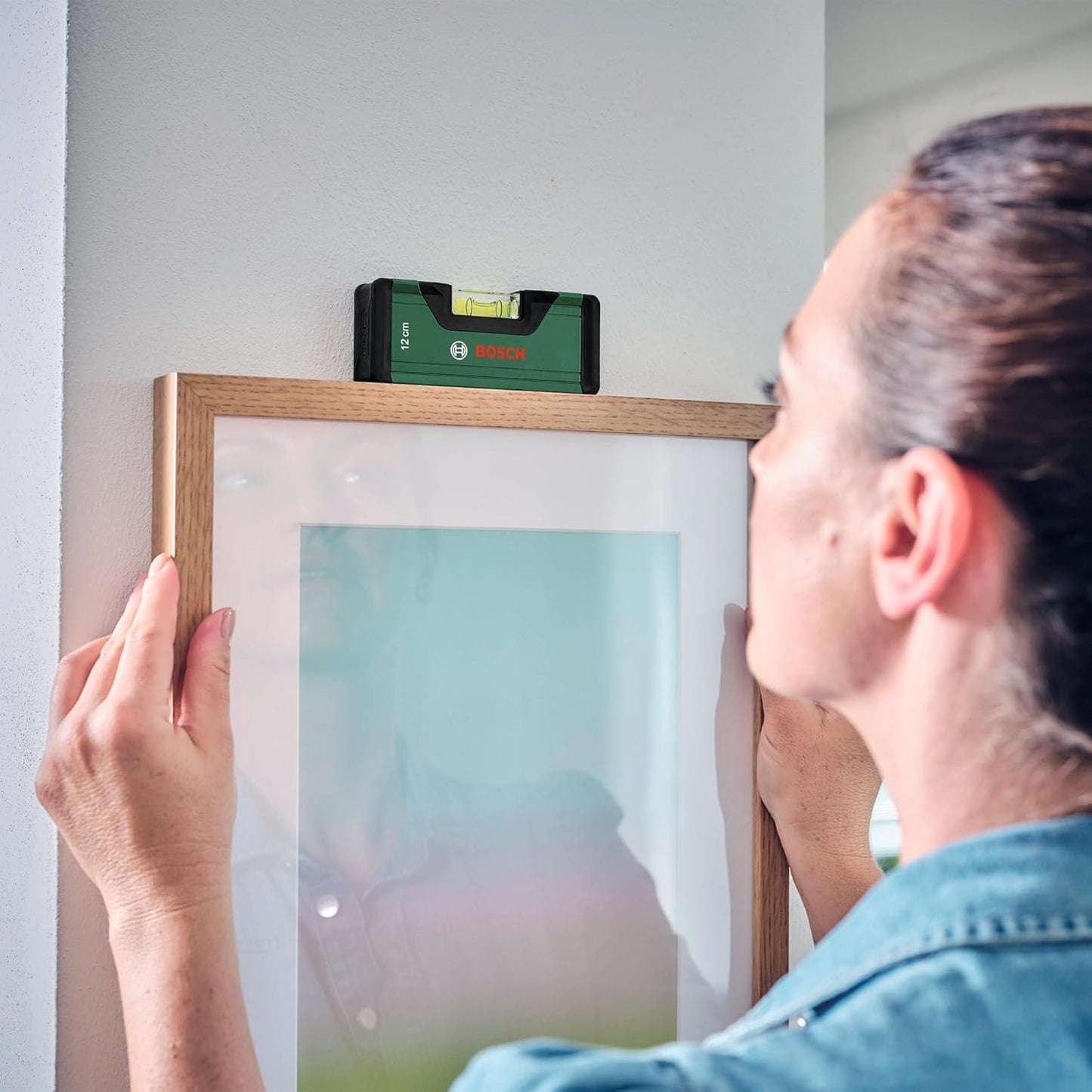 BOSCH Spirit Level 12cm | Compact & Portable | High-Precision Bubble for Accurate Readings | Durable Aluminum Construction | Ergonomic Design for Comfortable Grip | Ideal for Small-Scale Projects