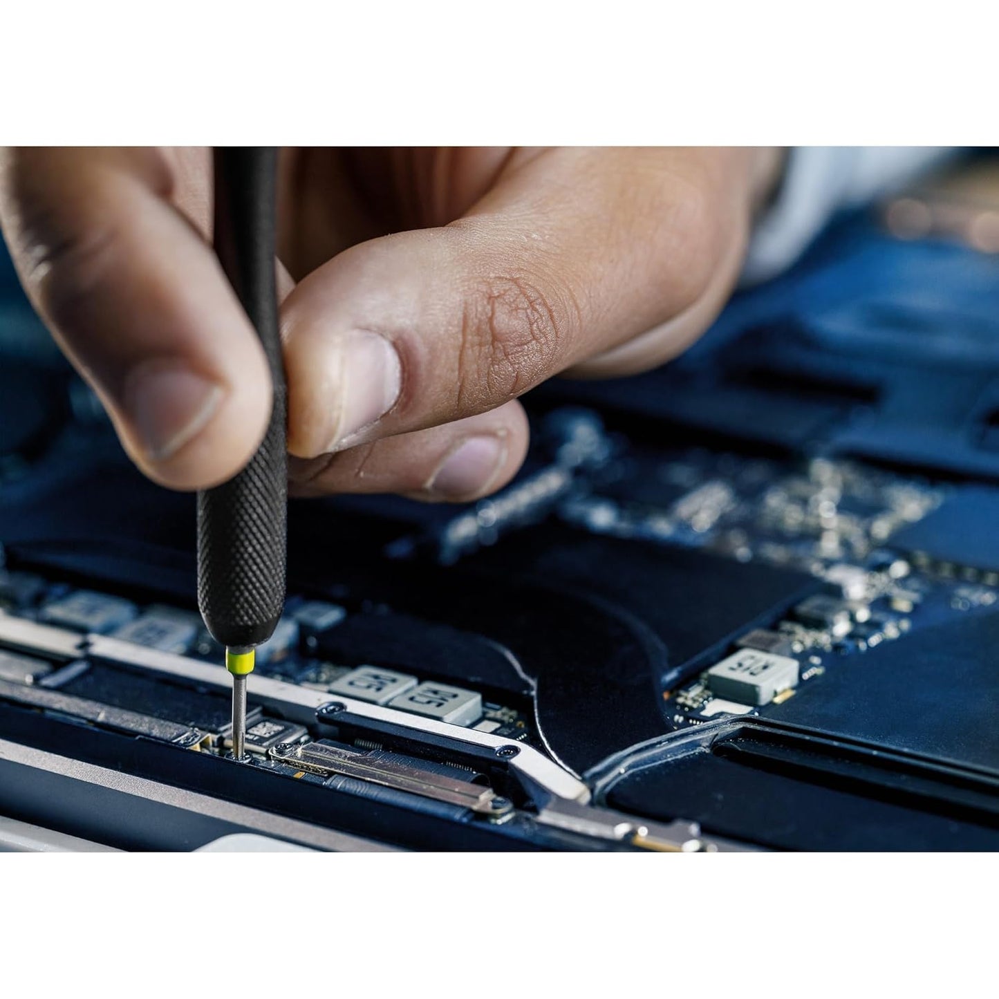 BOSCH 42-Piece Precision Bit Set | Includes Phillips, Torx, Slotted, Hex & Specialty Bits | Durable S2 Steel | Ergonomic Non-Slip Handle with 360° Rotating Cap | Magnetic Bit Holder & Compact Case