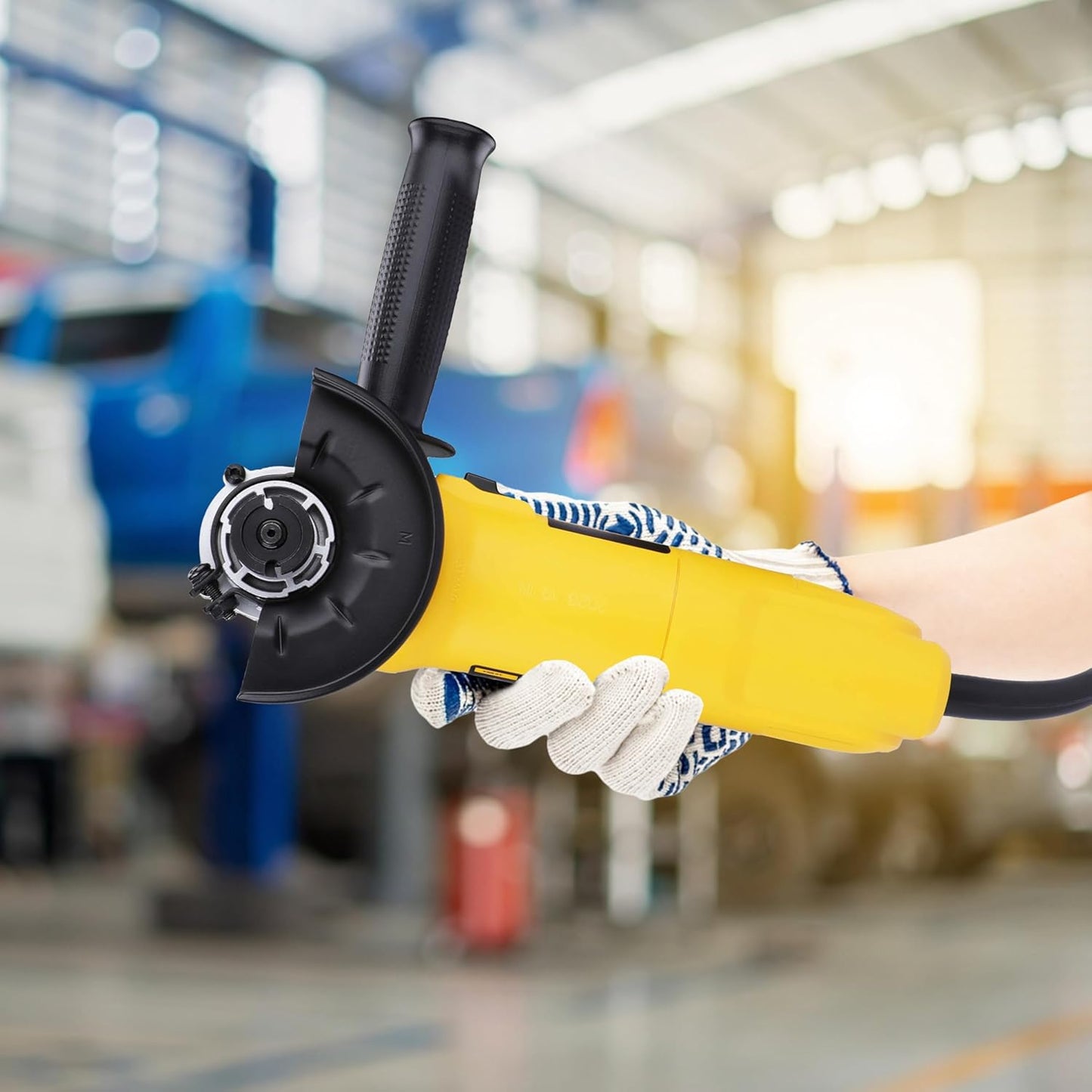 DEWALT DW802-IN, 850W, 4'' (100mm) Heavy Duty Angle Grinder Engineered for Heavy Duty Applications with Spindle Lock and Slide Switch, 2 Year Warranty (Side Handle Included)