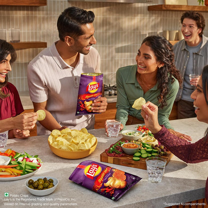 Lay's Sizzlin’ Hot Potato Chips 48g/52.9g, Crispy Wavy Chips and Snacks