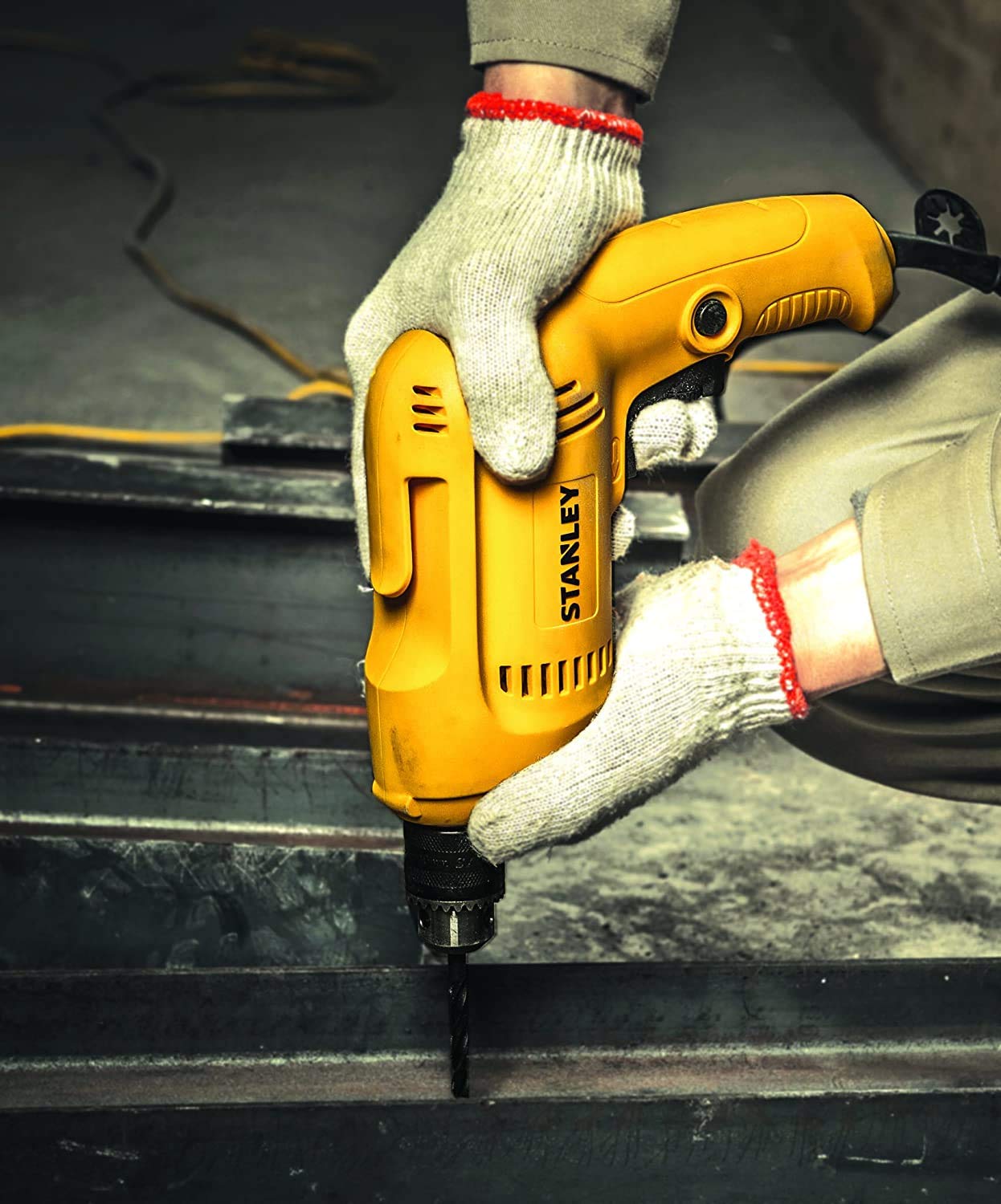 STANLEY STDR5510 550W 10mm Reversible Corded Electric Rotary Drill (Yellow)