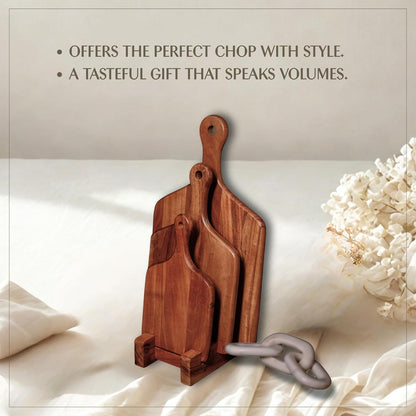 Udaipur Handicrafts Wooden Chopping Board Set of 3 with Stand – Acacia & Mango Wood Cutting Boards in Multiple Sizes – Durable, Stylish & Compact for Kitchen Prep, Serving & Storage