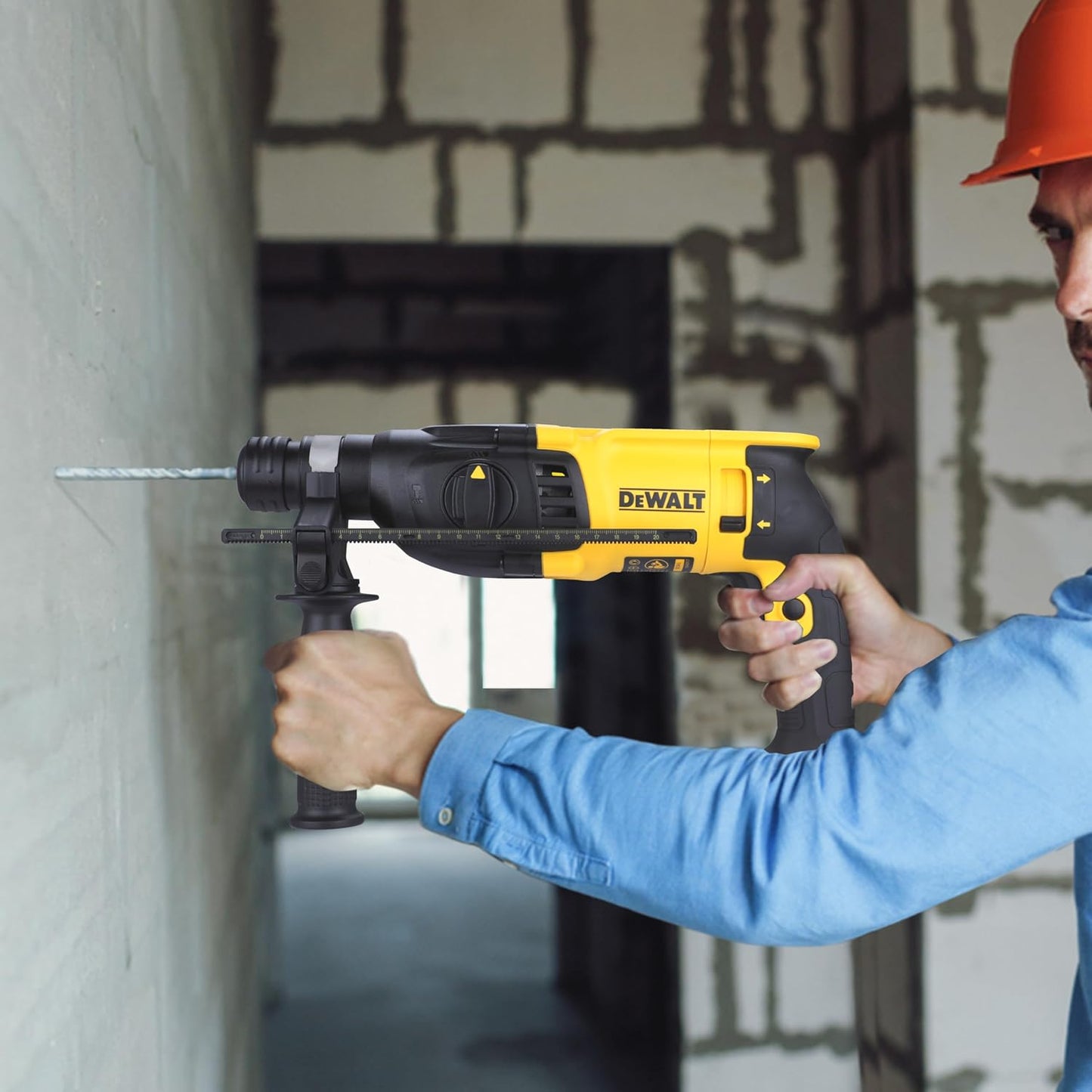 DEWALT D25133K Combi Hammer For Drilling, Hammering & Chipping, 800W 26mm SDS-Plus 3 Mode 2Kg ,2 Year Warranty