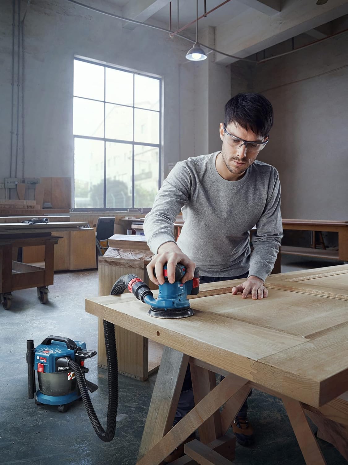 BOSCH GEX 185-LI PROFESSIONAL Cordless Random Orbit Sander with Dust Bag 18.0 V (Solo), Sanding Pad Diameter 125mm, Orbit Diameter 2.5mm, 6000 to 10000 Rpm 1Yr Warranty from BOSCH