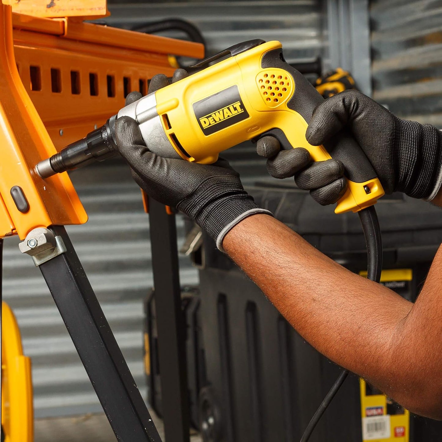 DEWALT DW268-B1 540 Watt 26 Nm Torque VSR Torque Adjustable Screwdriver
