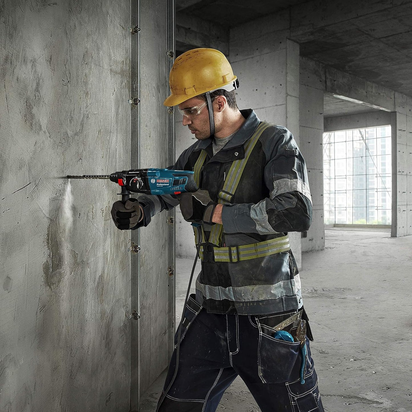 BOSCH GBH 220 Corded Electric Rotary Hammer with SDS Plus, 720 W, 2 J, 2.3 Kg, 3 Modes, For Concrete, Metal & Wood + Carrying case, , 1 Year Warranty from BOSCH, Blue