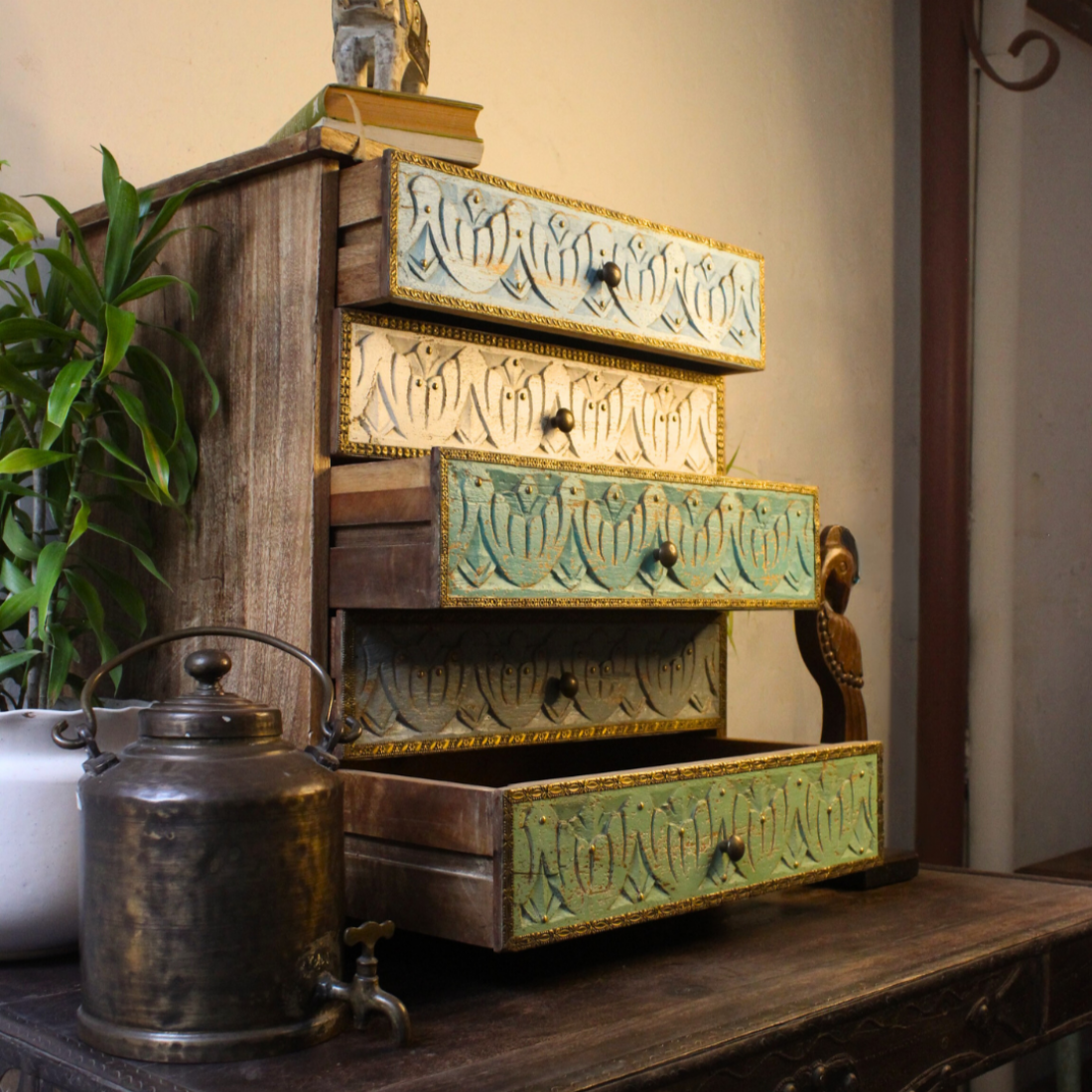 Traditional Vintage Wooden Chest of Drawers